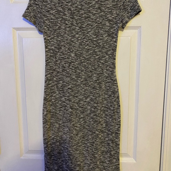 Grey Bodycon Turtleneck Short-Sleeved Dress - Picture 2 of 2